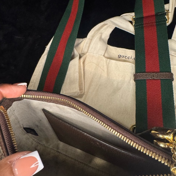 Gucci Beige and Brown Shoulder Bag with Gold Accents - Picture 12 of 16